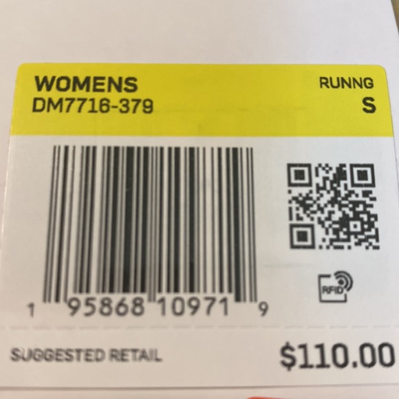 NWT Women’s Nike Epic Luxe Leggings Size Small - Picture 9 of 9